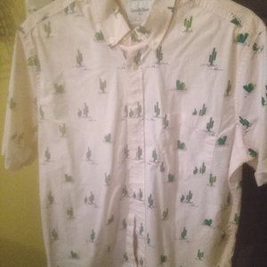 Lite pink shirt with cactuses🌵